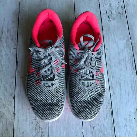 PREOWNED NIKE FLEX TRAINING SNEAKERS 898479-006 SIZE 9.5 PINK GREY - Picture 4 of 5